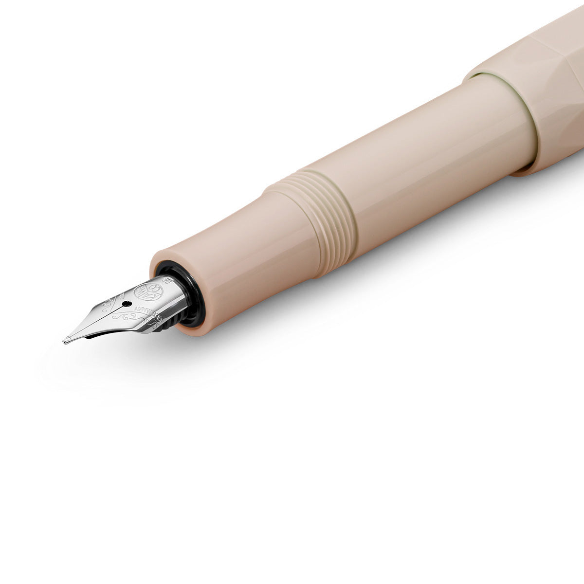 Silver medium nib beige fountain pen.