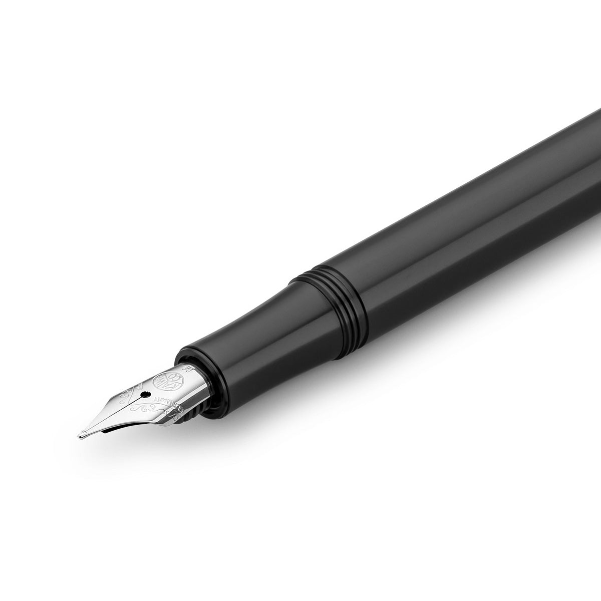 Silver medium nib fountain pen.