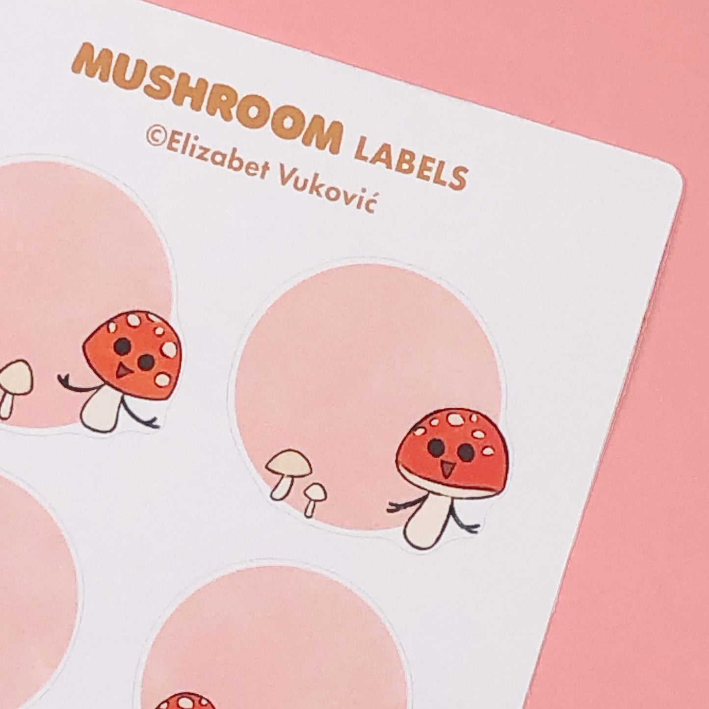 Small mushrooms art round labels.